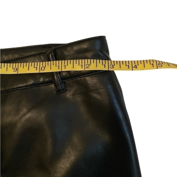 Wilfred Free Aritzia vegan leather cargo pants - Picture 7 of 13